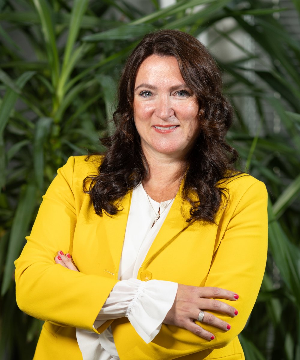 Porträt von Amela Turkmanovic – Finanzberatung